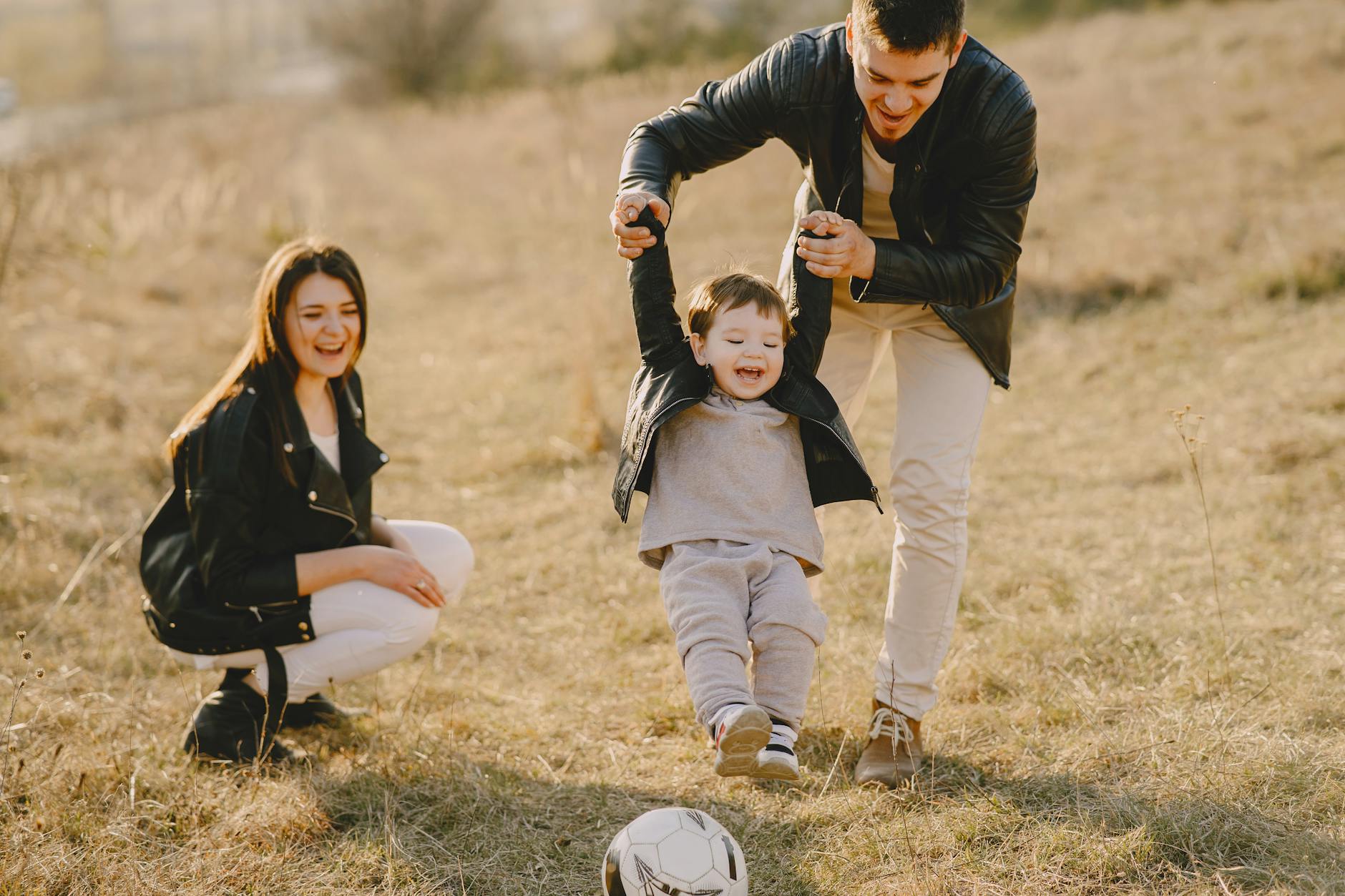 Mejorando la coordinación ojo-mano infantil: guía completa para padres a través de las canciones - Fuente: Pexels