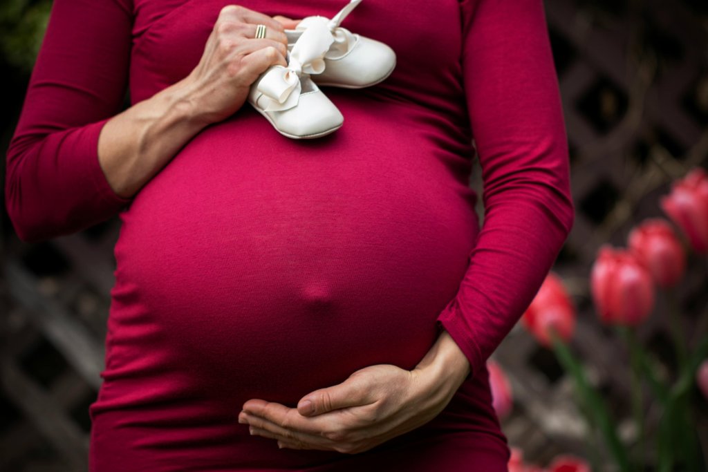 ¿Por qué se produce el hematoma retrocorial en el embarazo?