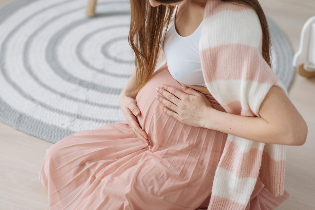 ¿Por qué se produce el hematoma retrocorial en el embarazo?