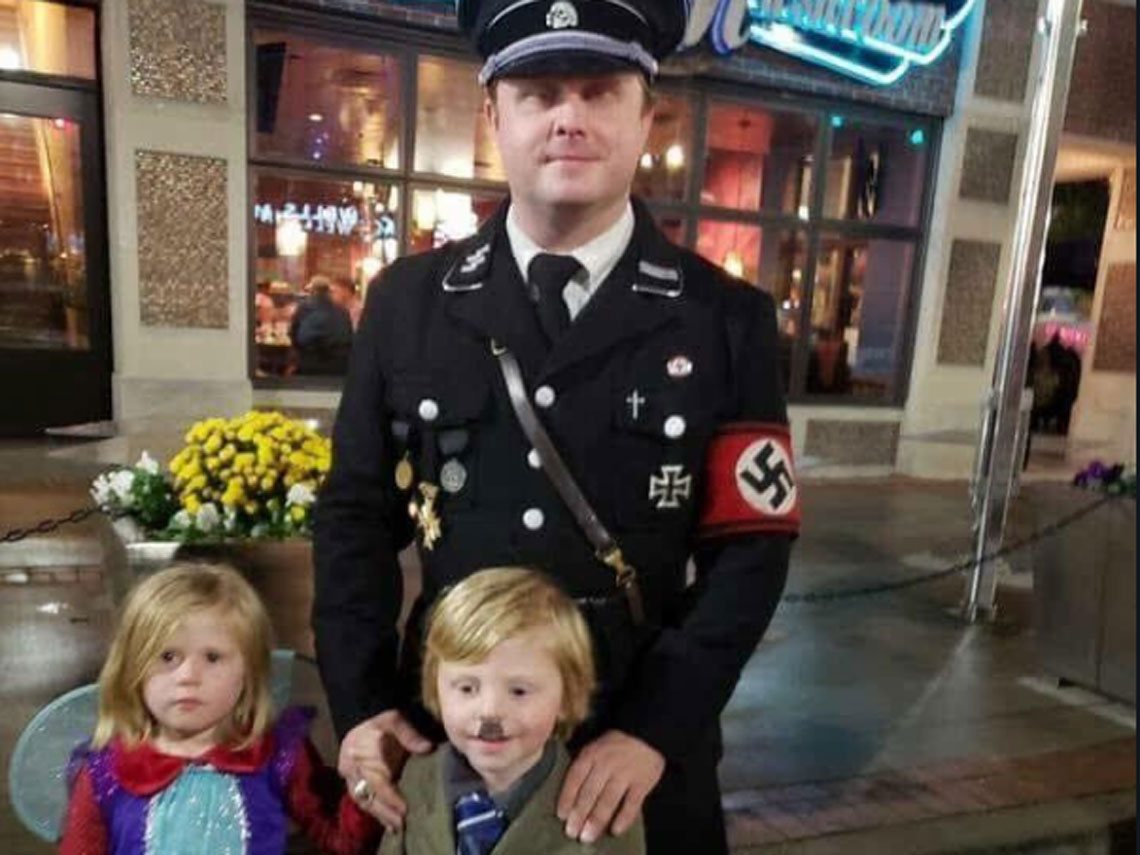 disfraz de adolf hitler