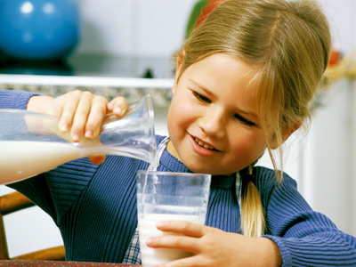 ¿Cuánta leche deben tomar los niños?
