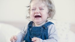 niña llorando