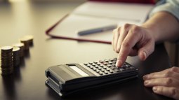 Desgravaciones fiscales y ayudas económicas que existen en educación infantil y primaria: beneficios según la comunidad autónoma