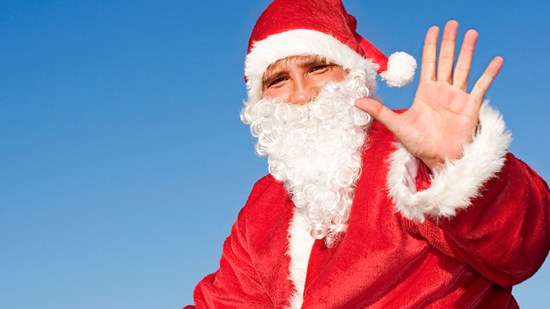 Un niño de 5 años enfermo terminal muere en los brazos de Papá Noel