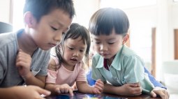China permitirá que las parejas tengan tres hijos para incentivar la natalidad