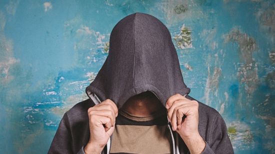 ¿Tu hijo adolescente es tímido? Esto es lo que debes y no debes hacer