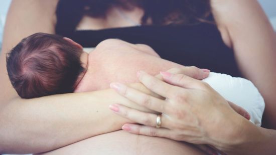 'Tetanalgesia' o cómo calmar el dolor del bebé dando el pecho