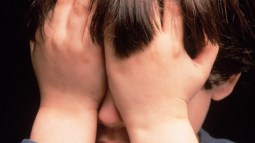 Maltrato infantil: cómo actuar si sospechas que tienes un caso cerca