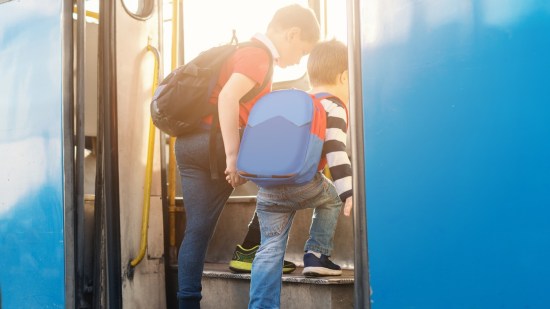 Si tu hijo tiene que ir solo al instituto esto es lo que debes tener en cuenta