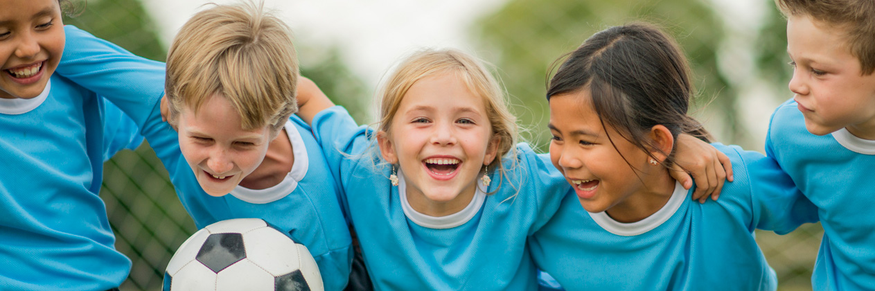 niños deporte futbol