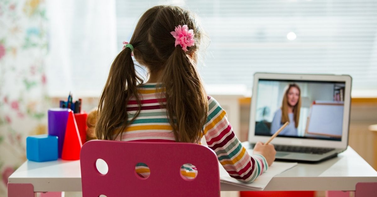 ¿Cómo saber cuál es el mejor escritorio para tus hijos?
