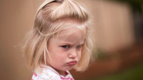 niña llora