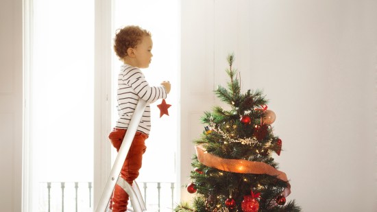 Un año: la primera Navidad de tu hijo