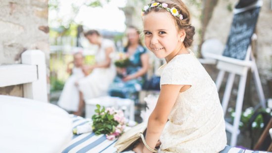 Tocados para poner a las niñas en una boda