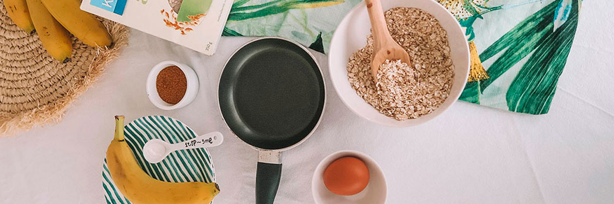 Cómo hacer tortitas o pancakes de avena y plátano