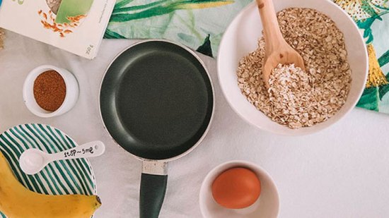 Cómo hacer tortitas o pancakes de avena y plátano