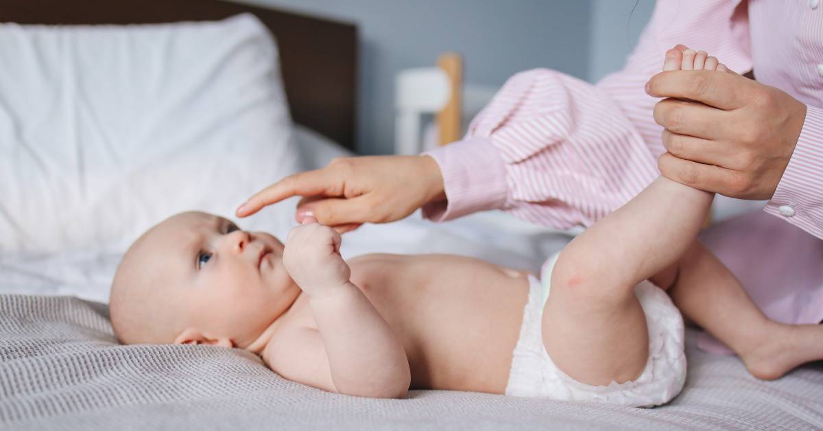 Por qué es peligroso dar tirones en el prepucio de tu hijo al limpiarle
