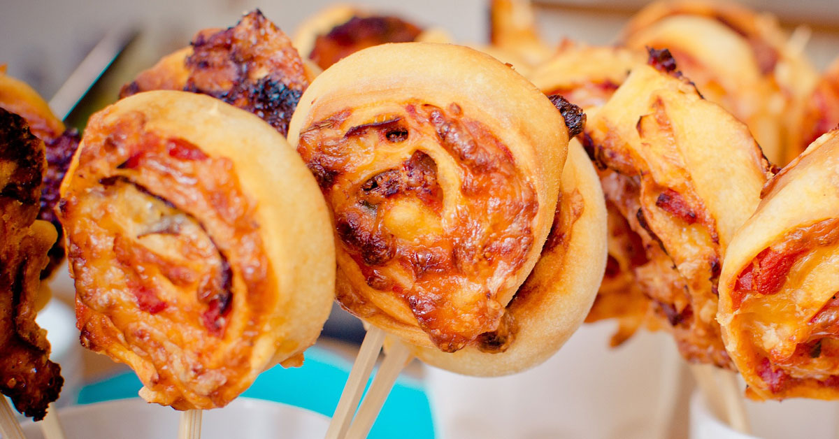 3 Ideas para decorar pizzas con los más peques
