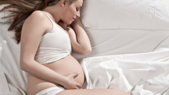 Trucos para dormir bien cuando estás embarazada