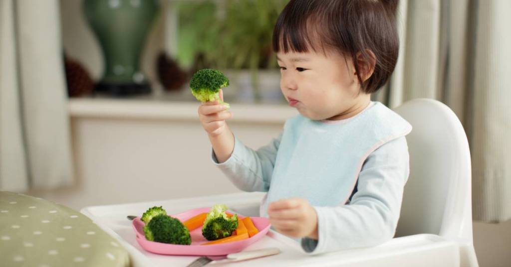 Estos son los alimentos que más rechazan los bebés y los niños