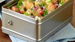 Ensalada de espinacas con salmón