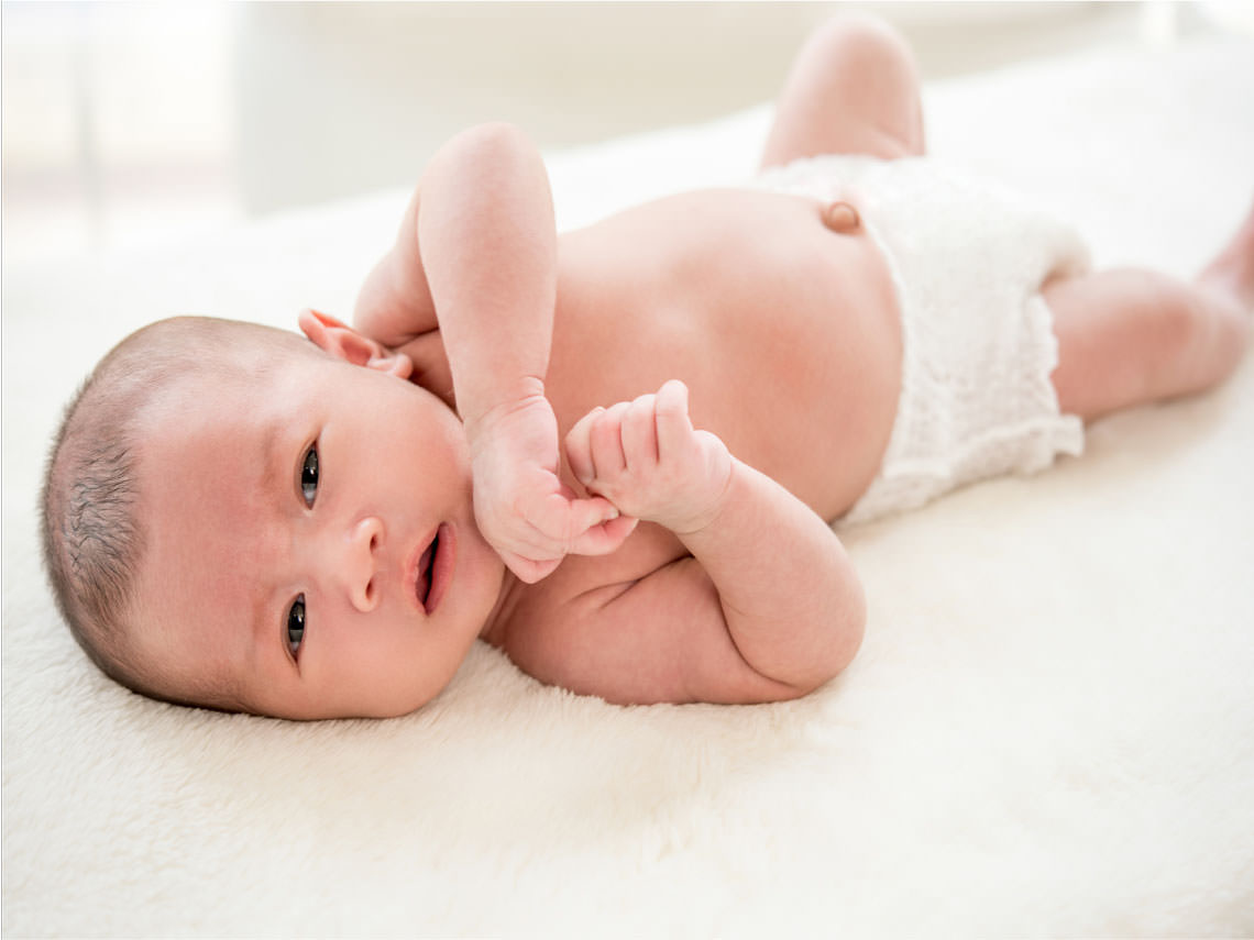 Hernia umbilical del bebé