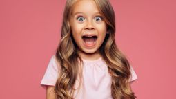El humor inteligente es clave para los niños