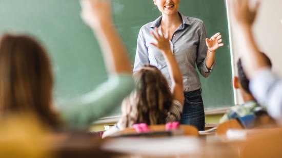 niños en clase