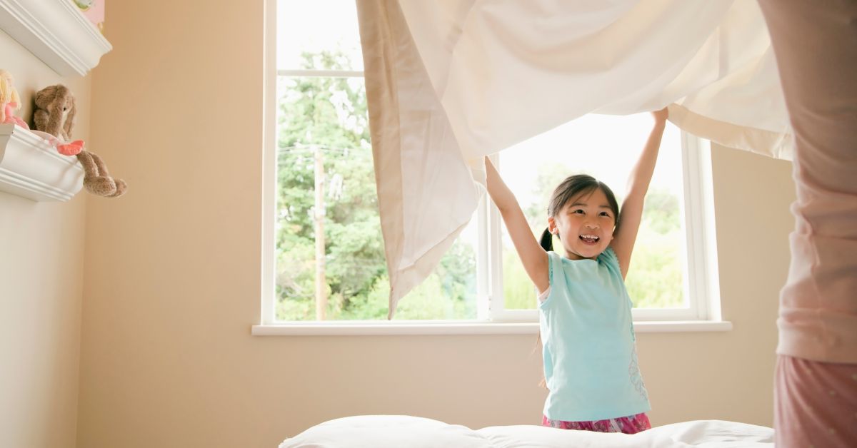 Cómo enseñar al niño a hacer su cama paso a paso