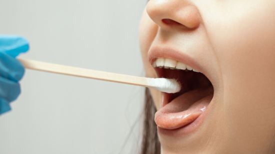 Test de saliva en niños: cómo funcionan