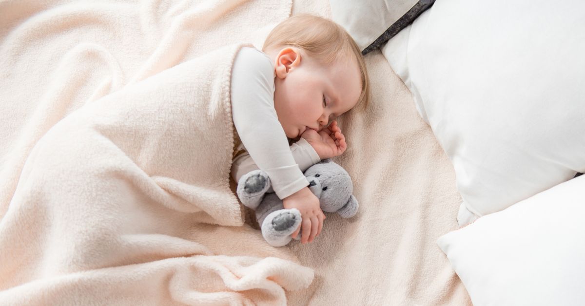 ¿A partir de qué mes puede dormir el bebé con una manta?