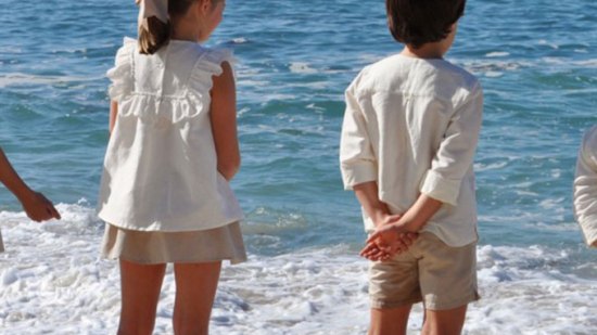 Moda infantil: hermanos a conjunto