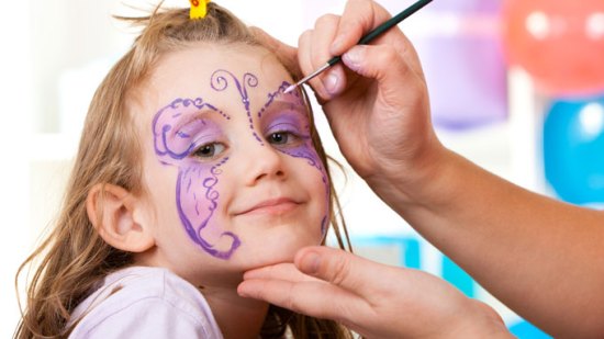 Cómo hacer un maquillaje de Mariposa para niñas