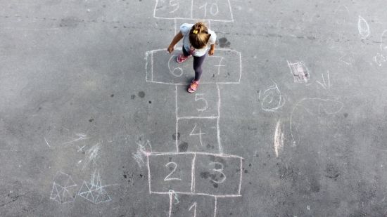 Juegos seguros para el recreo en tiempos de COVID-19