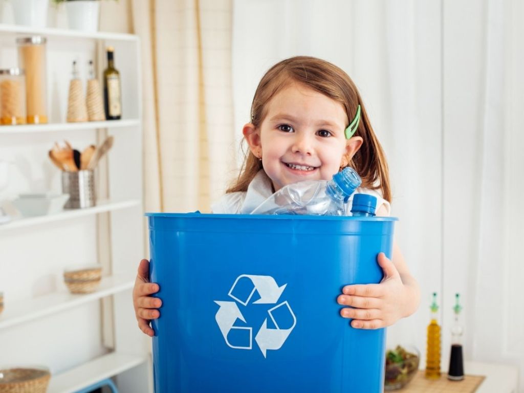 Juegos para enseñar a los niños a reciclar y reutilizar