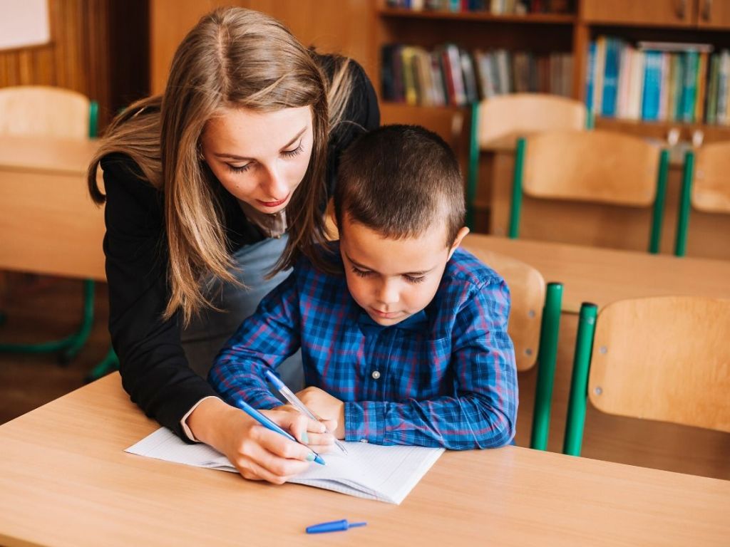 mejorar caligrafía niños