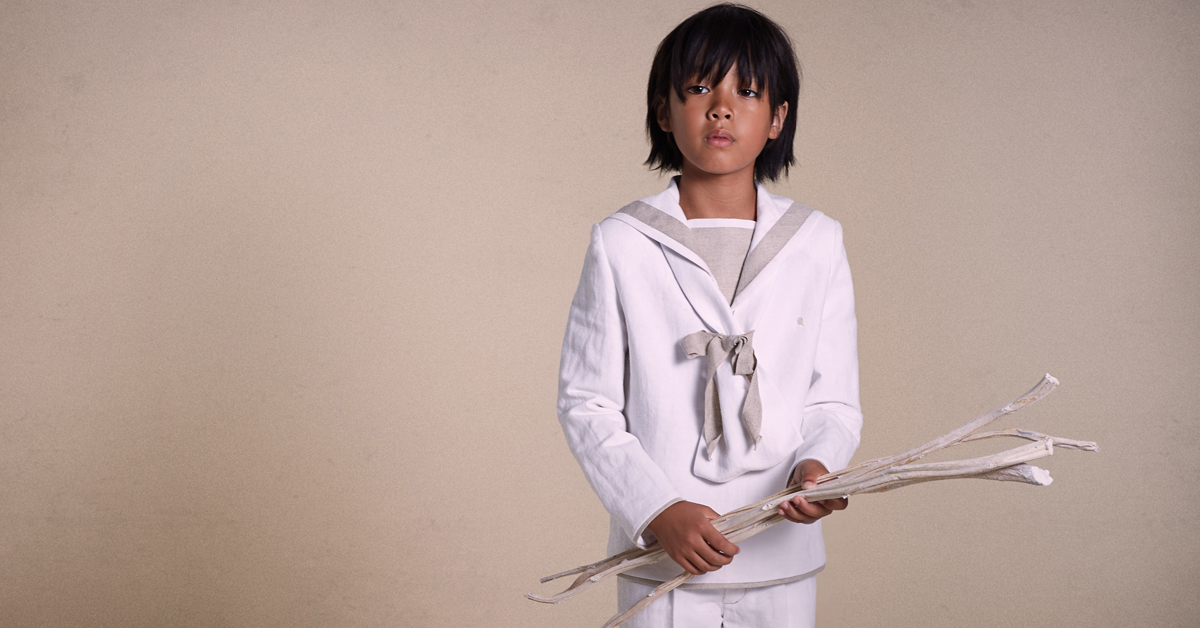 Del marinero al traje chaqueta pantalón: trajes de comunión que triunfarán en 2020