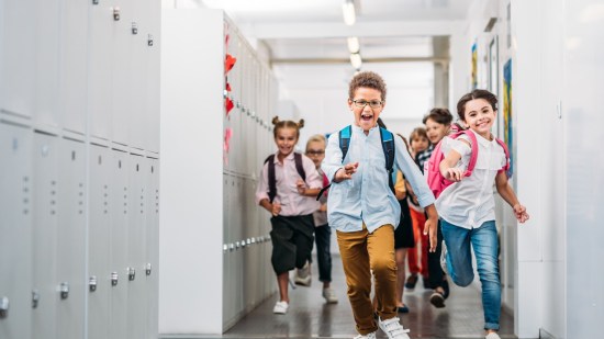 Niños en el colegio
