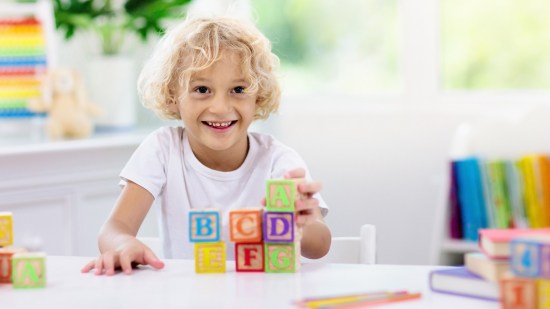 Frases cortas para niños: cómo trabajar el lenguaje