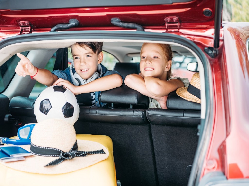 Viaje en coche en familia