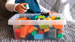 Cómo dividir las tareas domésticas entre tus hijos
