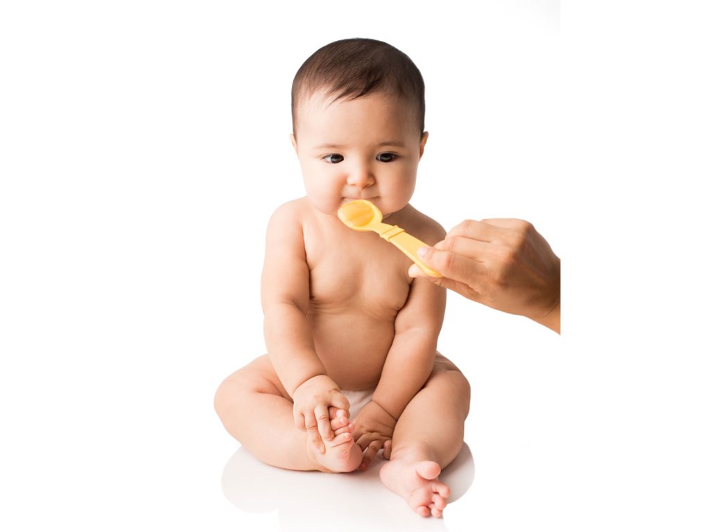 Sí, un poquito de miel a esa edad sí hace daño