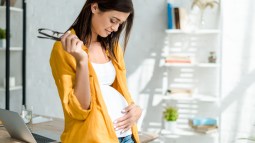 ¿Qué ocurre durante el cuarto mes de embarazo?