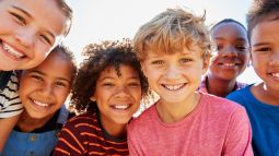 Se puede aprender a ser feliz para educar en la felicidad