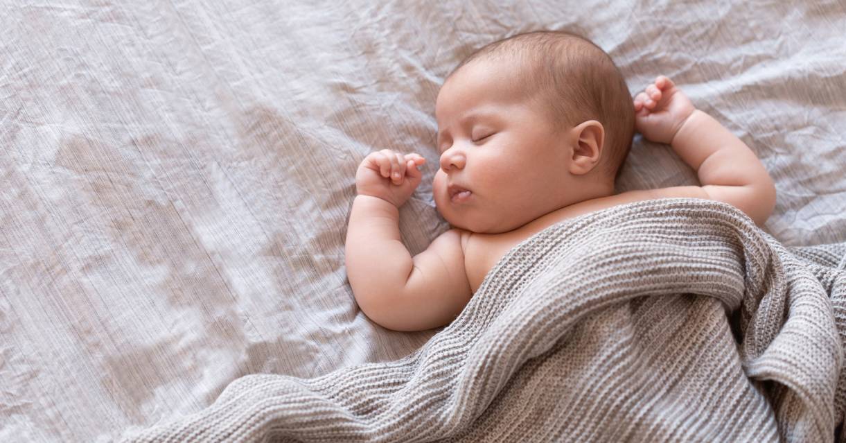 Cómo dormir al bebé cuando hace mucho calor