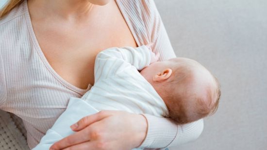 4 productos que te ayudarán en la lactancia
