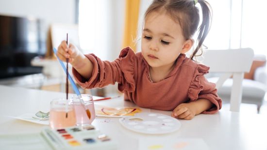 Juegos para trabajar la psicomotricidad fina en niños de dos años
