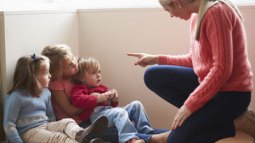 ¿Qué hay detrás de la personalidad de los padres tóxicos?