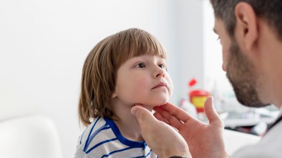 Hipo e hipertiroidismo en niños: ¿Cuáles son los síntomas?
