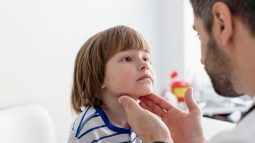 Hipo e hipertiroidismo en niños: ¿Cuáles son los síntomas?